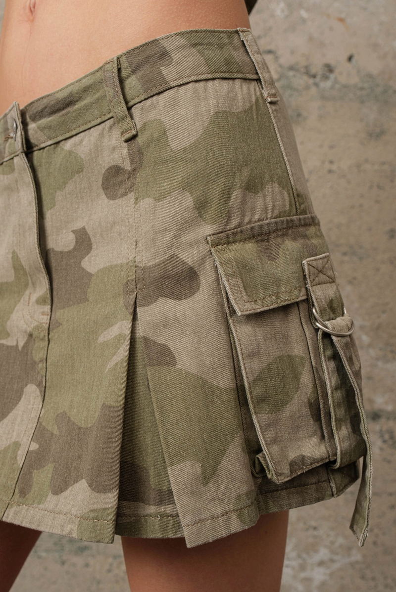 Signature 8 - Cargo Mini Skirt CAMO